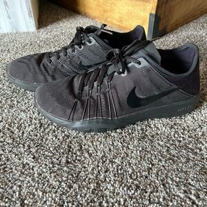 Nike women’s  Black Training Shoes
